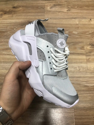 Кроссовки Nike huarache silver